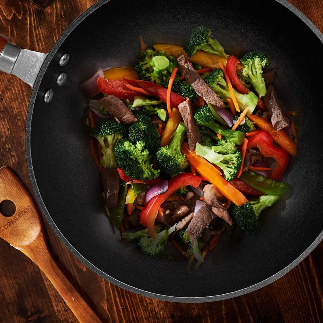 Pre Seasoned Cast Iron Wok 11 Inch with Wooden Handle Stir Fry Pan