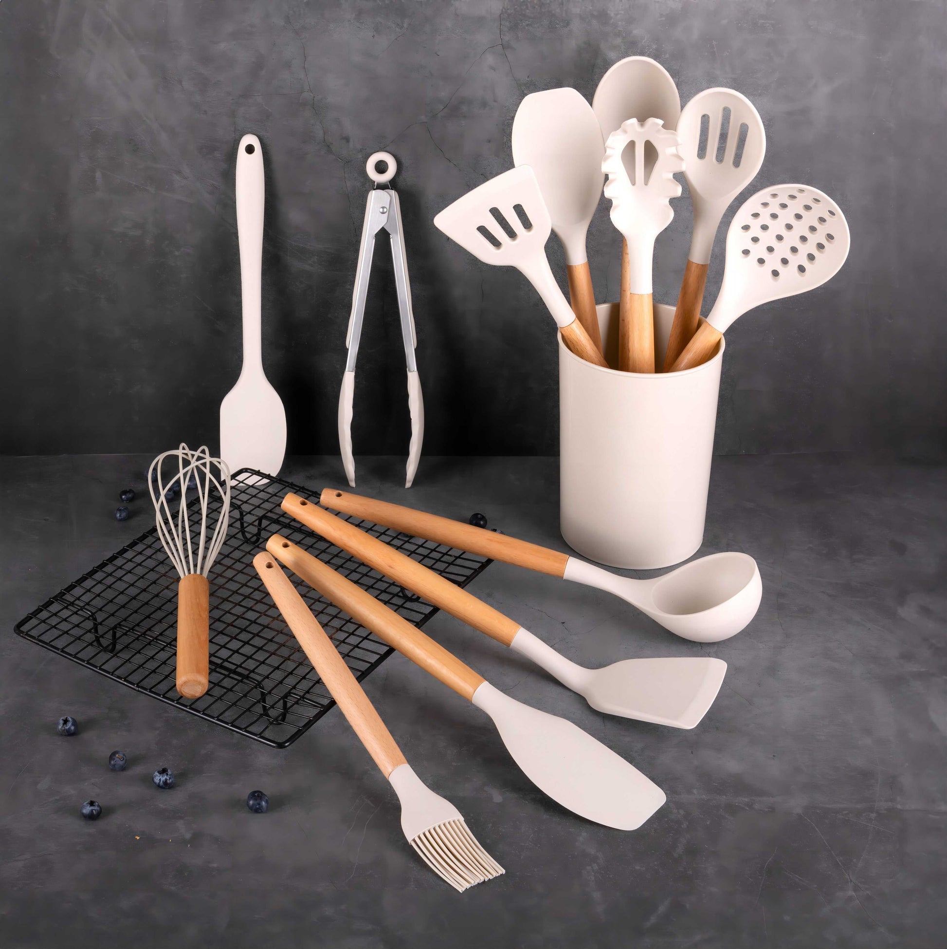Mainstays kitchen Cooking Utensil Set with Caddy makes cooking easier