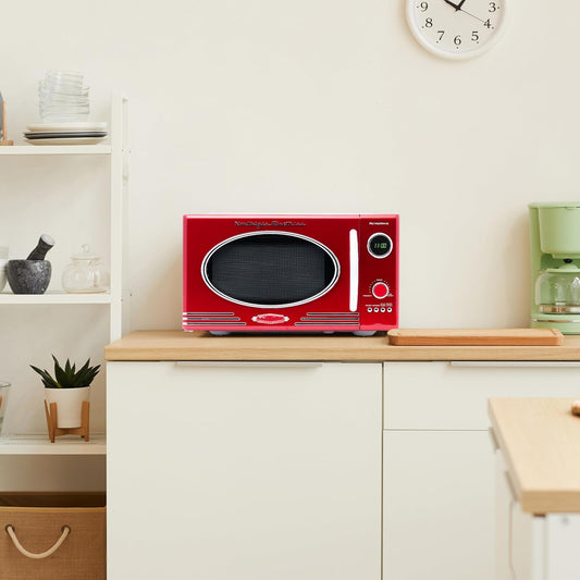 RMO4RR Retro Large 0.9 Cu Ft, 800-Watt Countertop Microwave Oven, 12 Pre-Programmed Cooking Settings, Digital Clock, Easy Clean Interior, Metallic Red